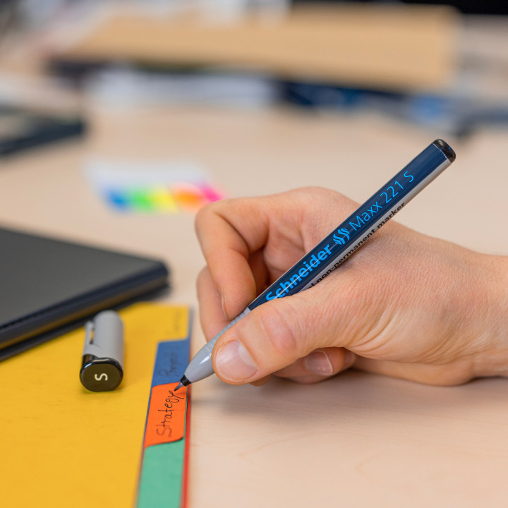 Universal marker Maxx 220 S